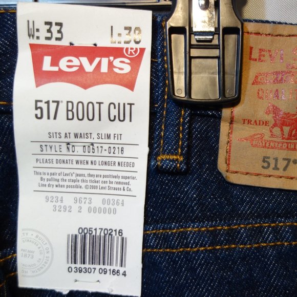 Levi's 517 *NWT* Measures 34x31.5" - Picture 1 of 16